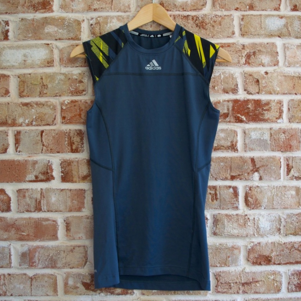 women's Adidas sleeveless fitted active top, gray size S